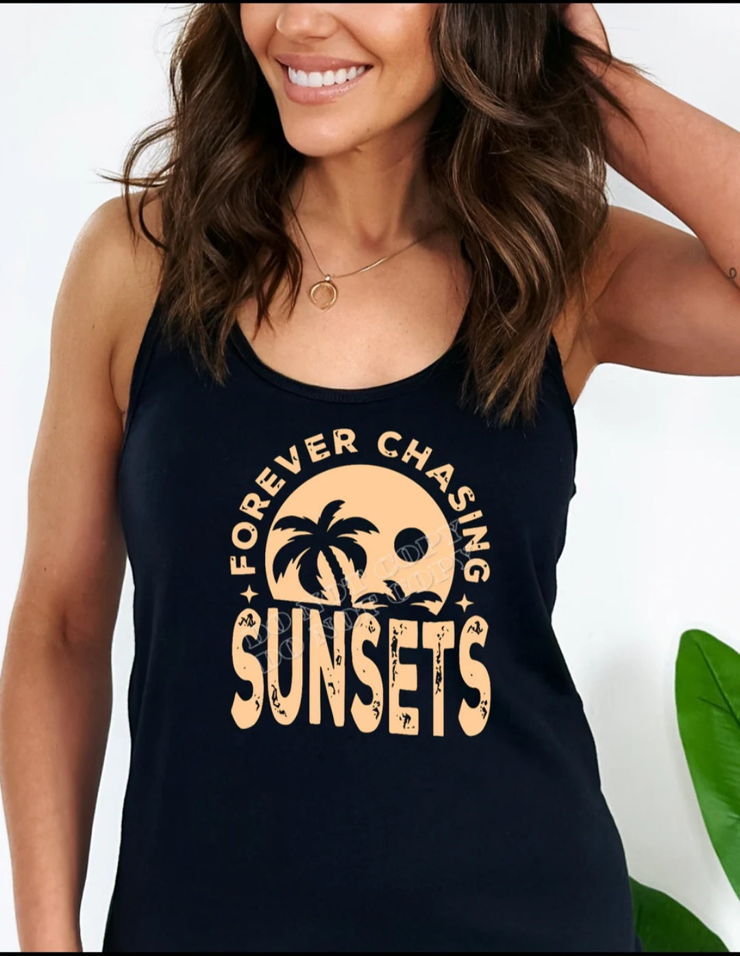 FOREVER CHASING SUNSETS(TEE)